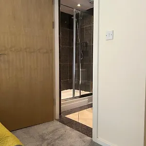  Apartment Quayside City Apartment, 2 Bed With Free Parking